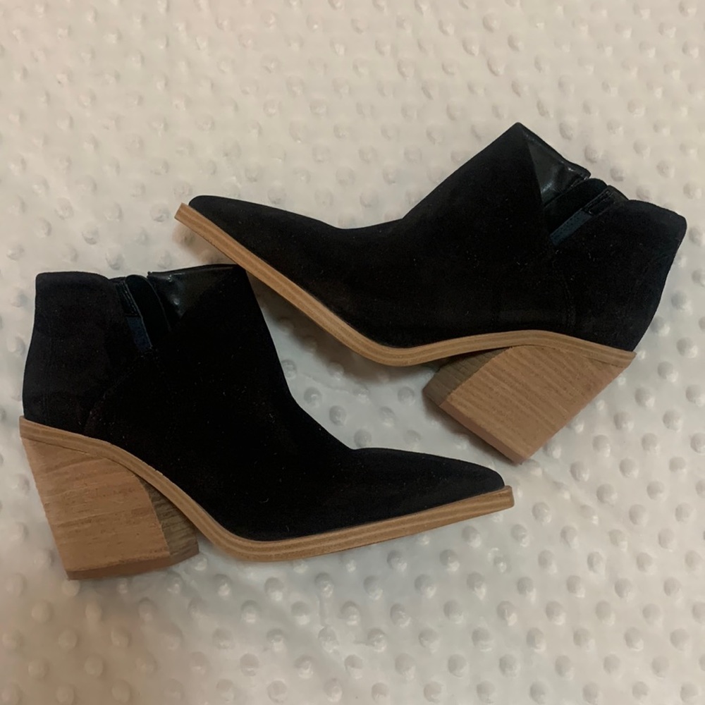 Vince Camuto Booties